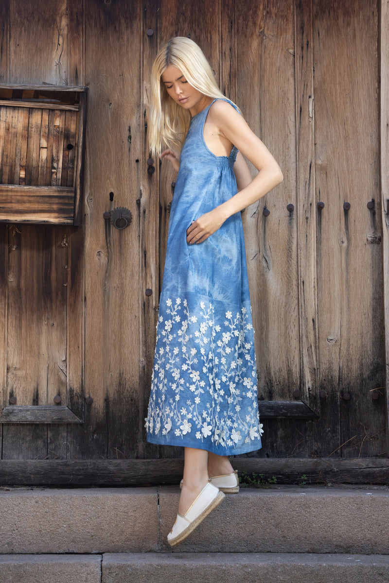 Maxi blue dress with embroidered panel